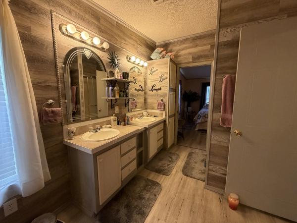 2003 Fleetwood 4564B Mobile Home