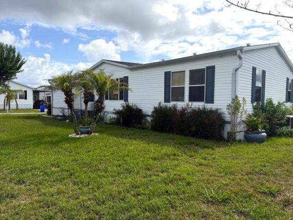 2003 Fleetwood 4564B Mobile Home