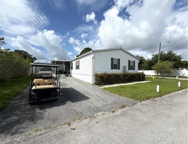 2003 Fleetwood 4564B Mobile Home