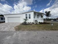 2026 GENESIS HOMES/Champion GENESIS G4603B Mobile Home