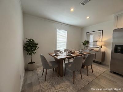 Photo 3 of 10 of home located at 5821 Chelsea Circle Lot 151 Sarasota, FL 34233