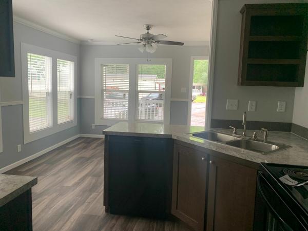 2019 Clayton Homes Inc Yes Mobile Home