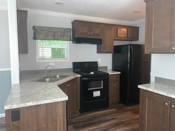 2019 Clayton Homes Inc Yes Mobile Home