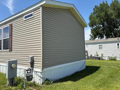 Photo 4 of 24 of home located at 2431 SE Four Seasons Dr. #74 Ankeny, IA 50021