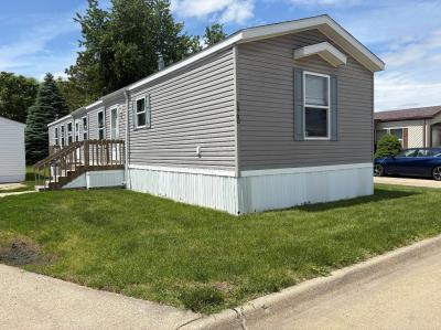Photo 3 of 20 of home located at 1960 SE Four Seasons Dr. #153 Ankeny, IA 50021