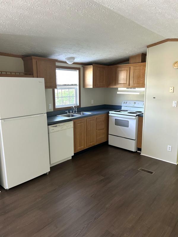 2001 SKYLINE C700-CT  Home
