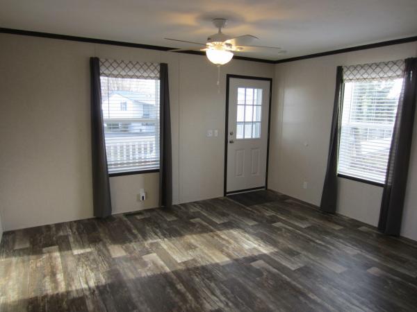2022 Clayton 423 96PLH16763VH22  Home