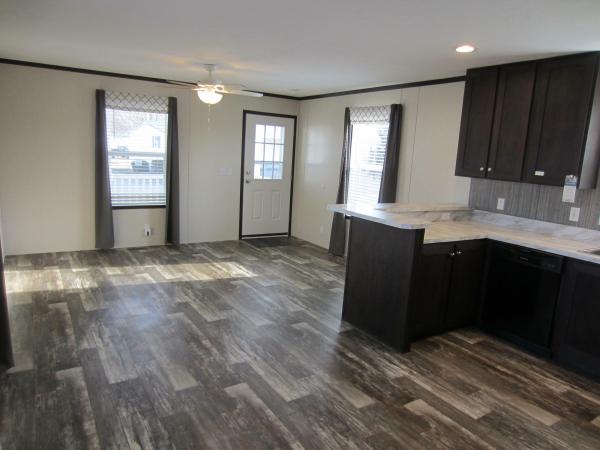 2022 Clayton 423 96PLH16763VH22  Home