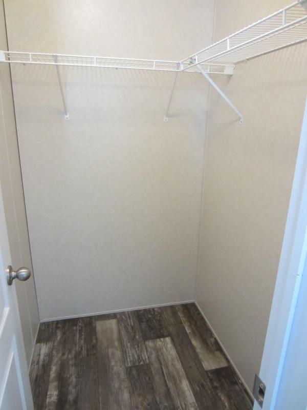2022 Clayton 423 96PLH16763VH22  Home
