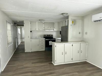 Photo 4 of 7 of home located at 10720 54th Avenue N, Lot 17 Saint Petersburg, FL 33708