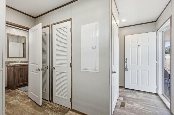 2026 Clayton 82 Savannah Living  Home