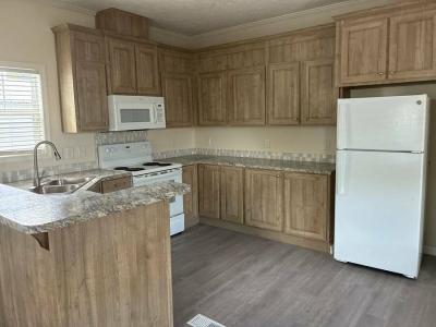 Photo 2 of 8 of home located at 6619 Shawnee Trail Leesburg, FL 34748