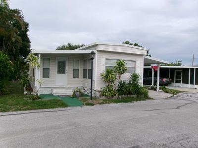 Photo 1 of 8 of home located at 3100 26th Ave N Lot #26 Saint Petersburg, FL 33713