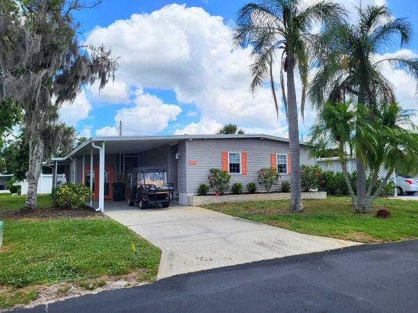 Photo 1 of 2 of home located at 5835 Danbury Ln Sarasota, FL 34233