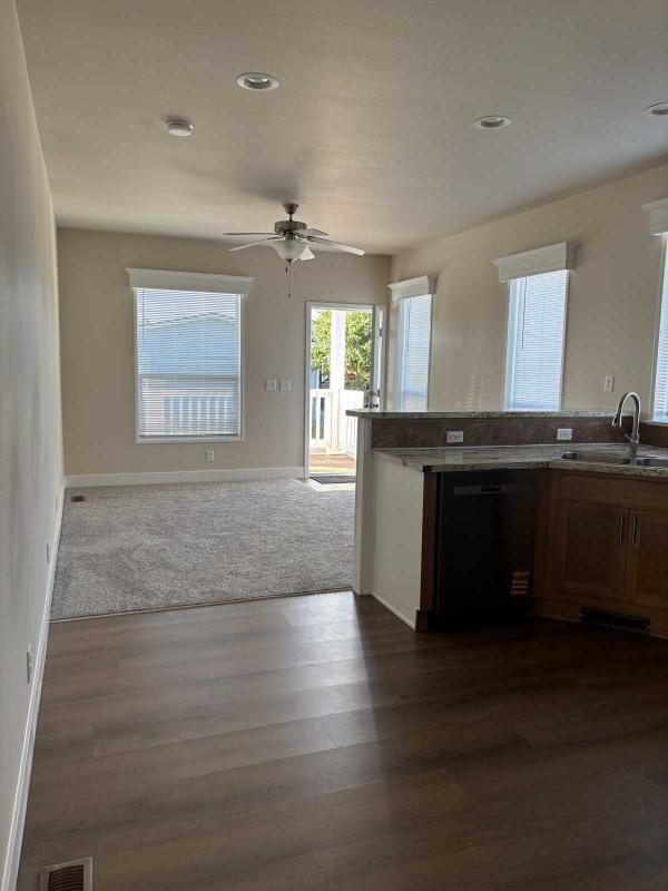 2019 Champion 11223 CT Manufactured Home