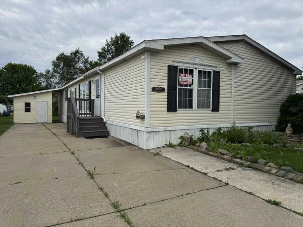 1993 Schult Mobile Home For Sale