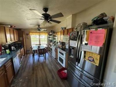 Photo 5 of 17 of home located at 18 Square Hill Road #48 New Windsor, NY 12553