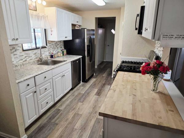 Longmont double wide Mobile Home