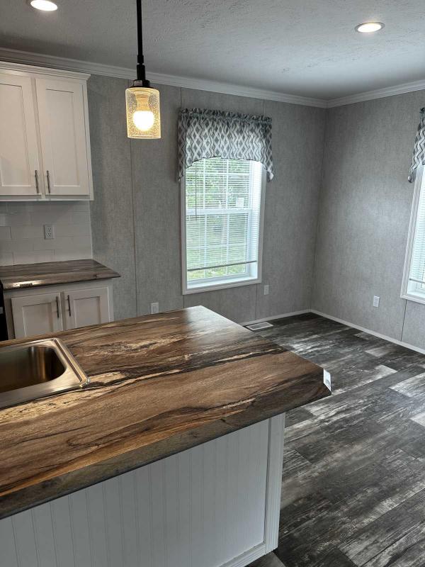 2025 Chesapeake MOBHM Mobile Home
