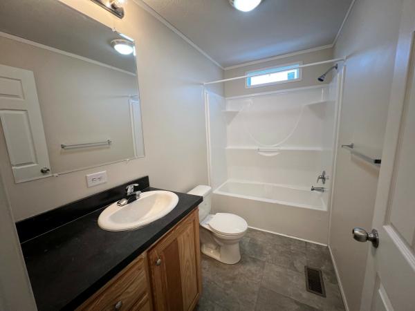 2018 Champion RA2860209 Mobile Home