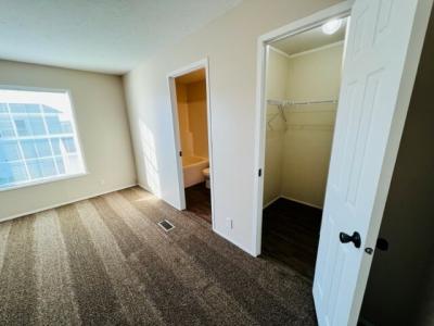 Photo 4 of 6 of home located at 4526 Tudor Lane Jackson, MI 49201