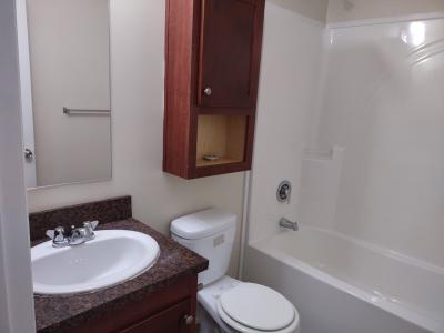 Photo 2 of 4 of home located at 4341 Kingston Lane Jackson, MI 49201