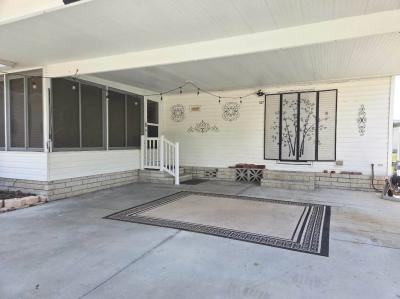Photo 3 of 20 of home located at 527 N Genathy Drive Auburndale, FL 33823