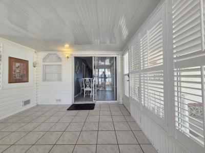Photo 4 of 20 of home located at 527 N Genathy Drive Auburndale, FL 33823