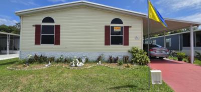 Photo 3 of 19 of home located at 7919 Hatteras Road Orlando, FL 32822