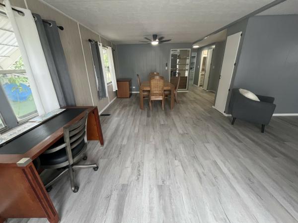 1971 SUNH 1234 Mobile Home