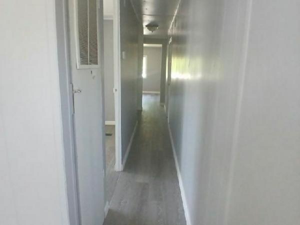 1972 PMC MOBHM Manufactured Home