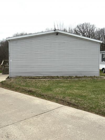 Photo 3 of 4 of home located at 1871 Ridgeview Ypsilanti, MI 48198