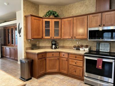Photo 5 of 20 of home located at 3301 S Goldfield Road Lot 1061 Apache Junction, AZ 85119