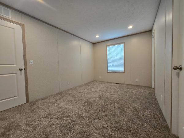 2025 Clayton-Wakarusa Mobile Home