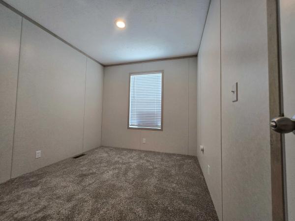 2025 Clayton-Wakarusa Mobile Home
