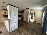 2015 MILLENNIA 330SM18763S Mobile Home