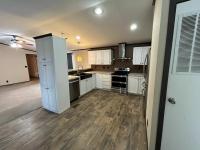 2015 MILLENNIA 330SM18763S Mobile Home