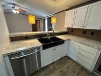 2015 MILLENNIA 330SM18763S Mobile Home