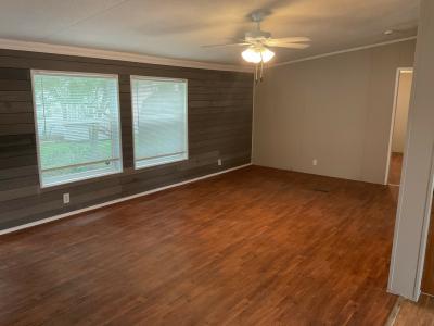Photo 3 of 11 of home located at 207 Bandera Street San Marcos, TX 78666