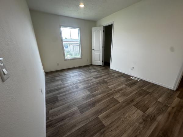 2023 Clayton - Redwood Falls  Home