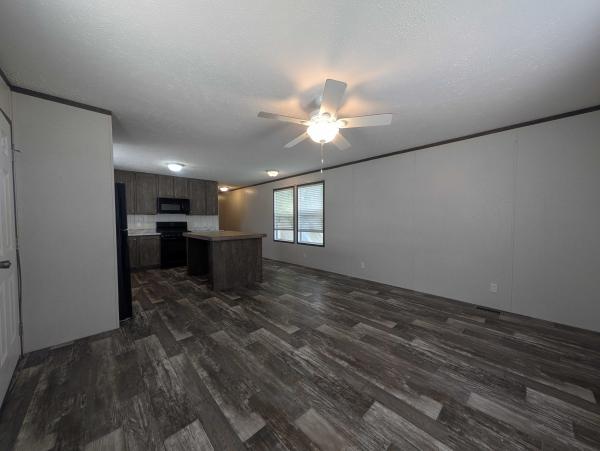 2022 Clayton - Wakarusa Mobile Home