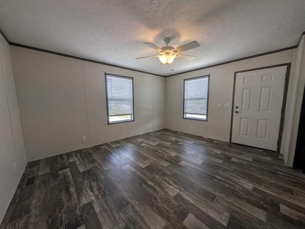 2022 Clayton - Wakarusa Mobile Home
