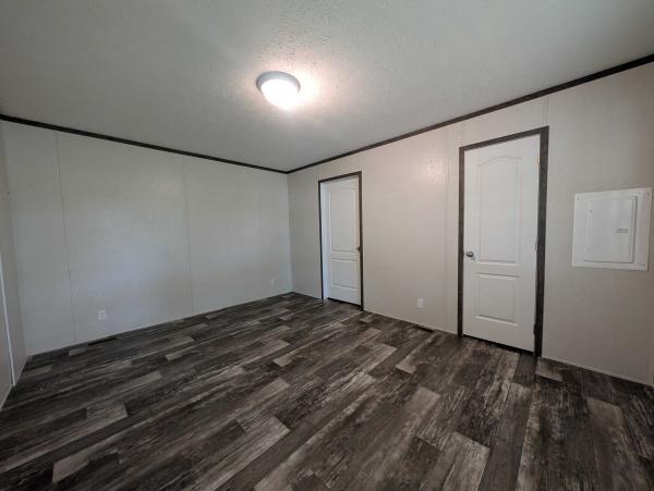 2022 Clayton - Wakarusa Mobile Home
