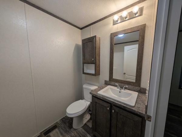 2022 Clayton - Wakarusa Mobile Home