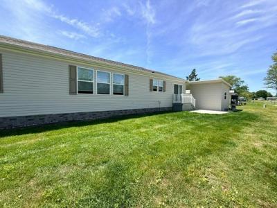Photo 7 of 34 of home located at 10612 La Rochelle Crt Lot 28 Fair Haven, MI 48023