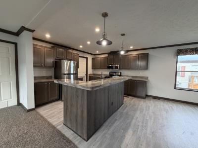 Photo 3 of 7 of home located at 25314 Oxford Woodhaven, MI 48183