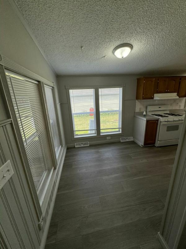 1999 Victorian Manufactured Home