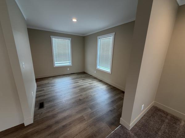 2024 Clayton (ZERH) Free Bird  Home