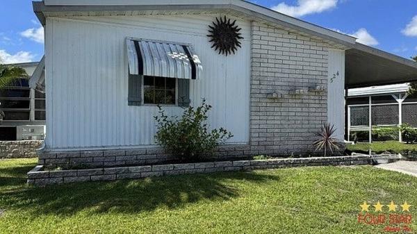 Photo 1 of 2 of home located at 7300 20th Street Vero Beach, FL 32966