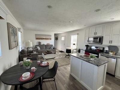 Photo 2 of 9 of home located at 165 Kingsway Drive North Mankato, MN 56003